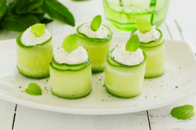 Cucumber rolls in the phase of the attack